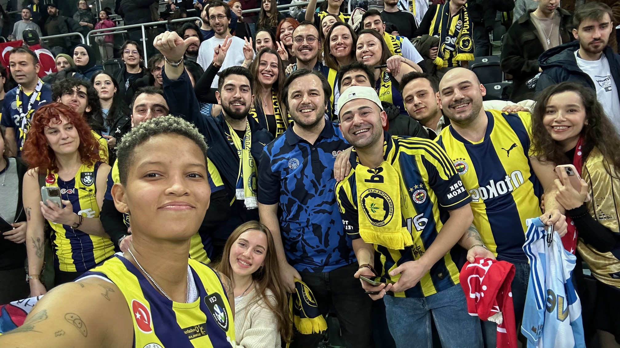 Łódź Deplasmanında Zafer ve Coşku: Fenerbahçe Medicana 3-1 Kazandı!