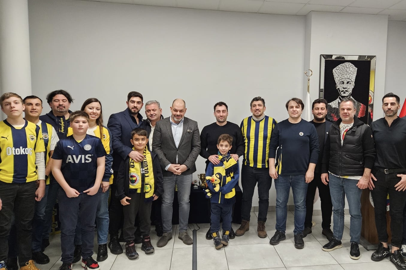 Polonya Fenerbahçeliler Derneği	 Büyükelçimiz Sayın Rauf Alp Denktaş'ı Ağırladı